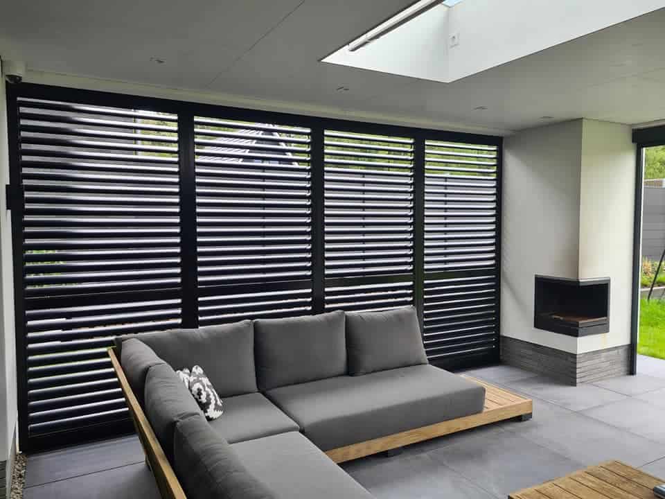 zwarte shutters