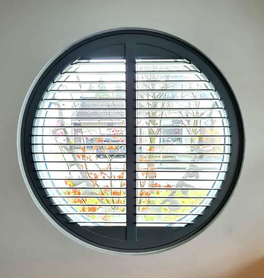 Ronde shutters